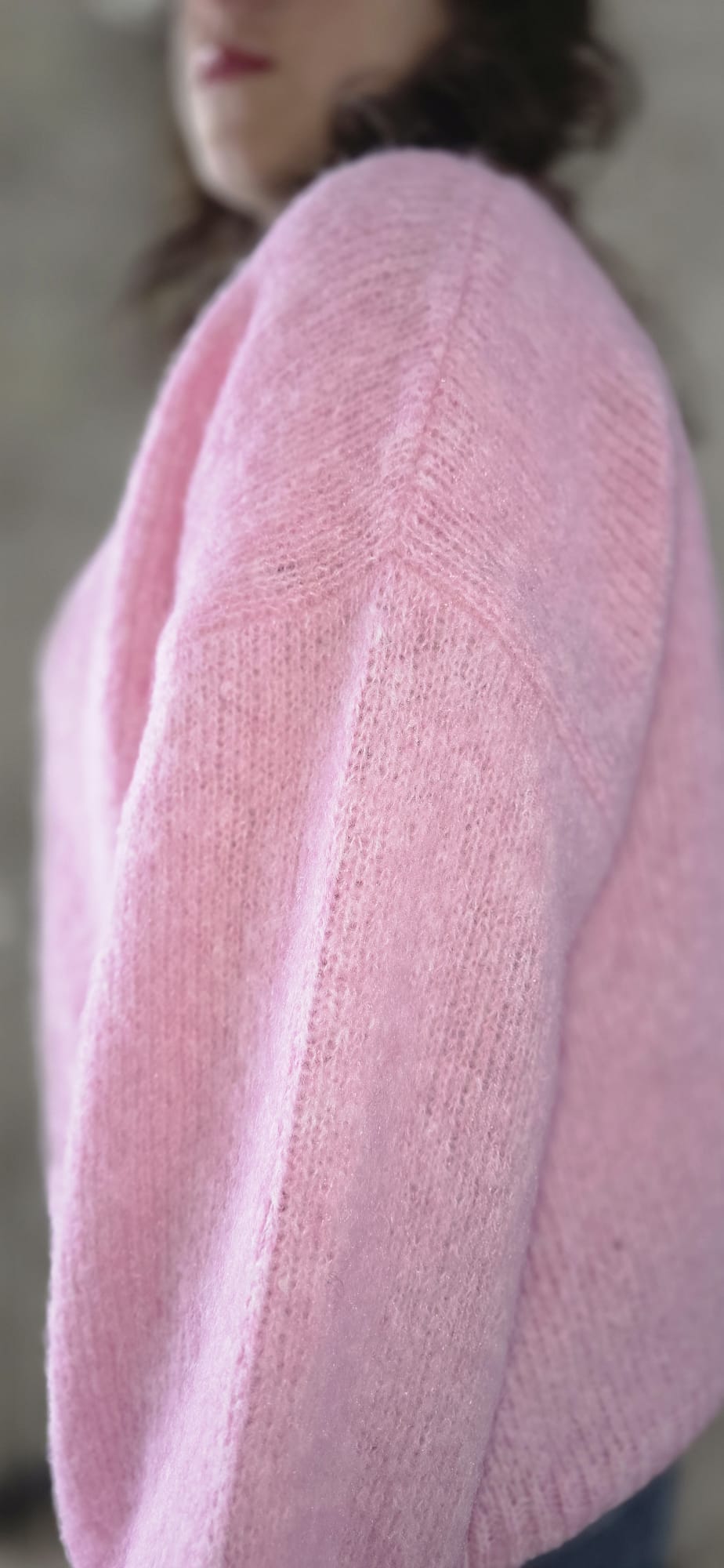 Detail zachte wol roze damestrui – DeNa Fashion