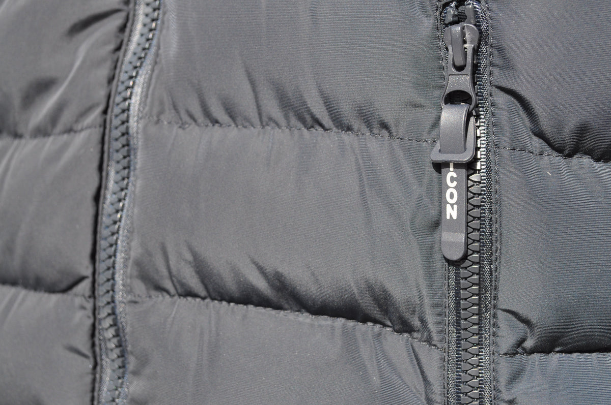 ICON winterjas rits en zakdetail zwart