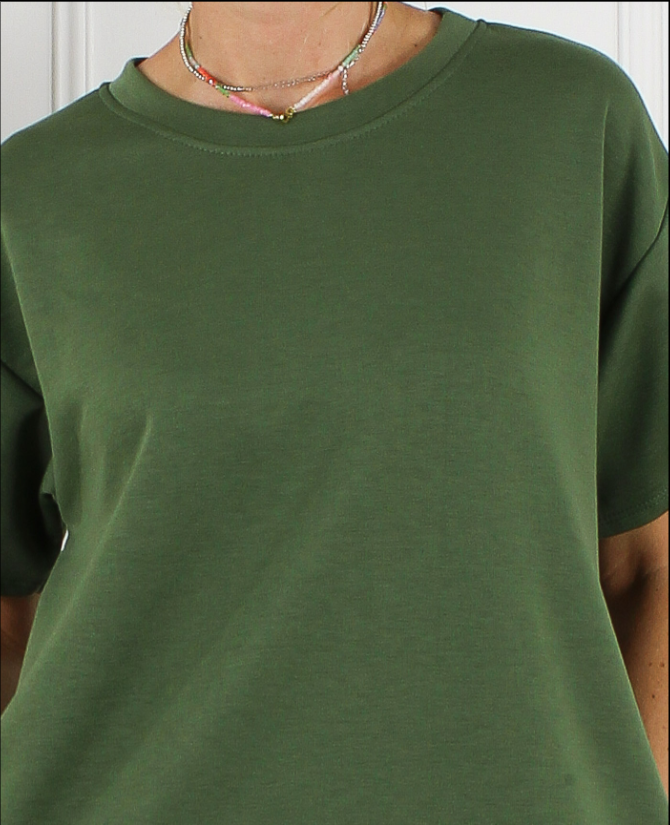 Life Label army green jurk dames - close-up stof en ronde hals