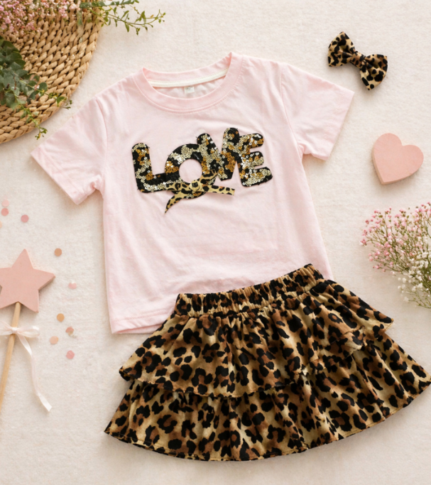 Roze LOVE meisjes set met T-shirt en luipaard rok van DeNa Kids Boutique