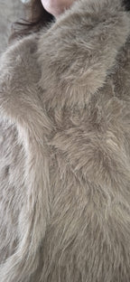 Detail bont taupe faux fur jas dames – DeNa Fashion